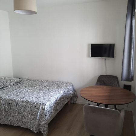 Studio Au Calme Espace Exterieur Parking Gratuit Dans La Rue เกรอน็อบล์ ภายนอก รูปภาพ