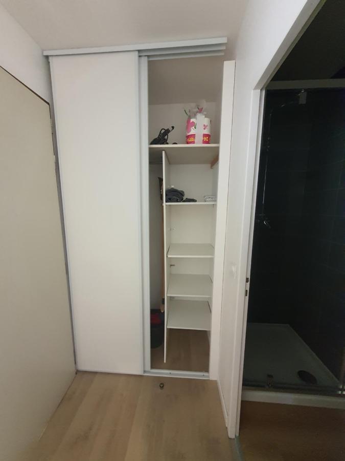 Studio Au Calme Espace Exterieur Parking Gratuit Dans La Rue เกรอน็อบล์ ภายนอก รูปภาพ