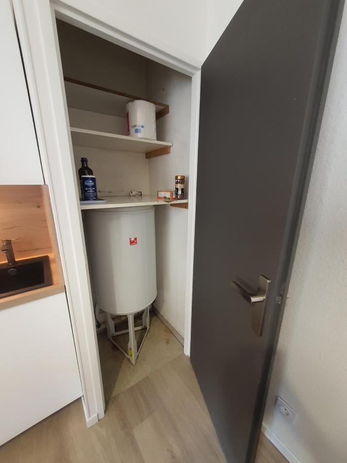 Studio Au Calme Espace Exterieur Parking Gratuit Dans La Rue เกรอน็อบล์ ภายนอก รูปภาพ