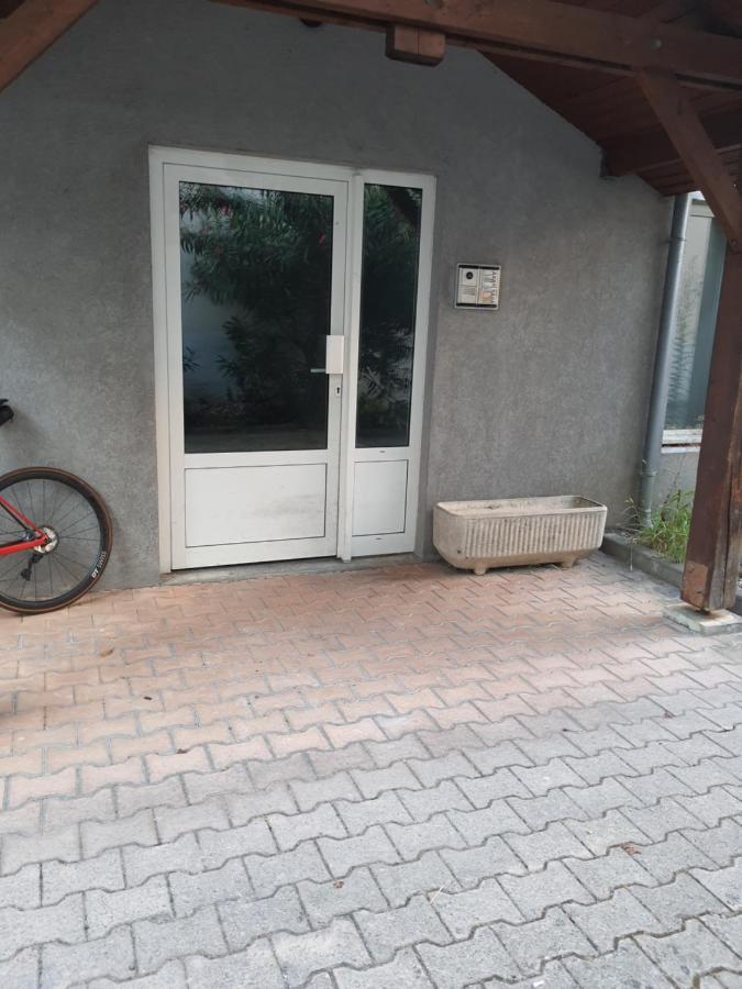 Studio Au Calme Espace Exterieur Parking Gratuit Dans La Rue เกรอน็อบล์ ภายนอก รูปภาพ